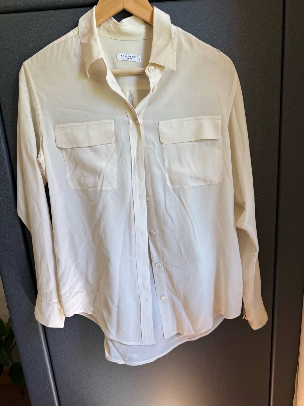 Equipment Cream Long-Sleeve Button-Down Shirt with Chest Pockets